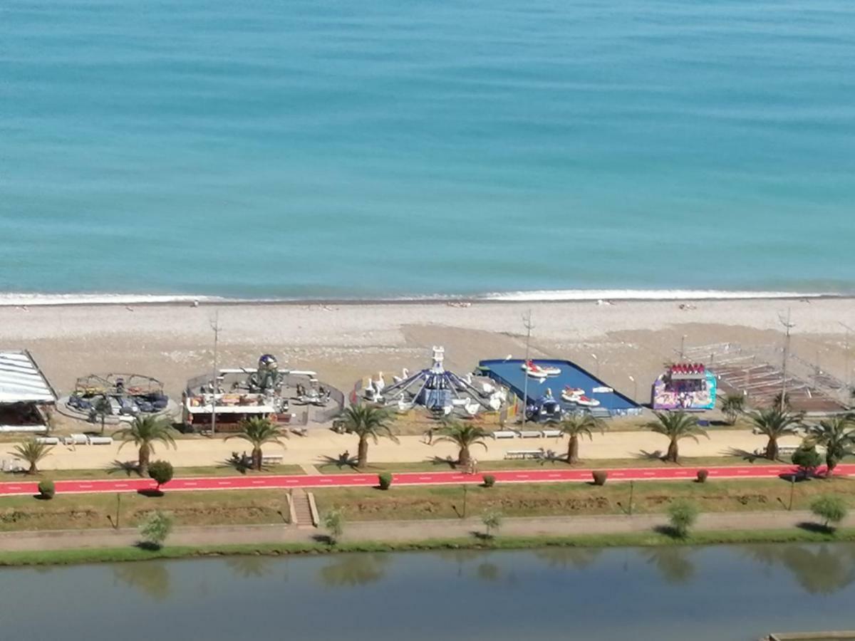 Lamar Hotel Батуми Экстерьер фото