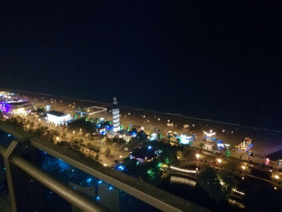 Lamar Hotel Батуми Экстерьер фото