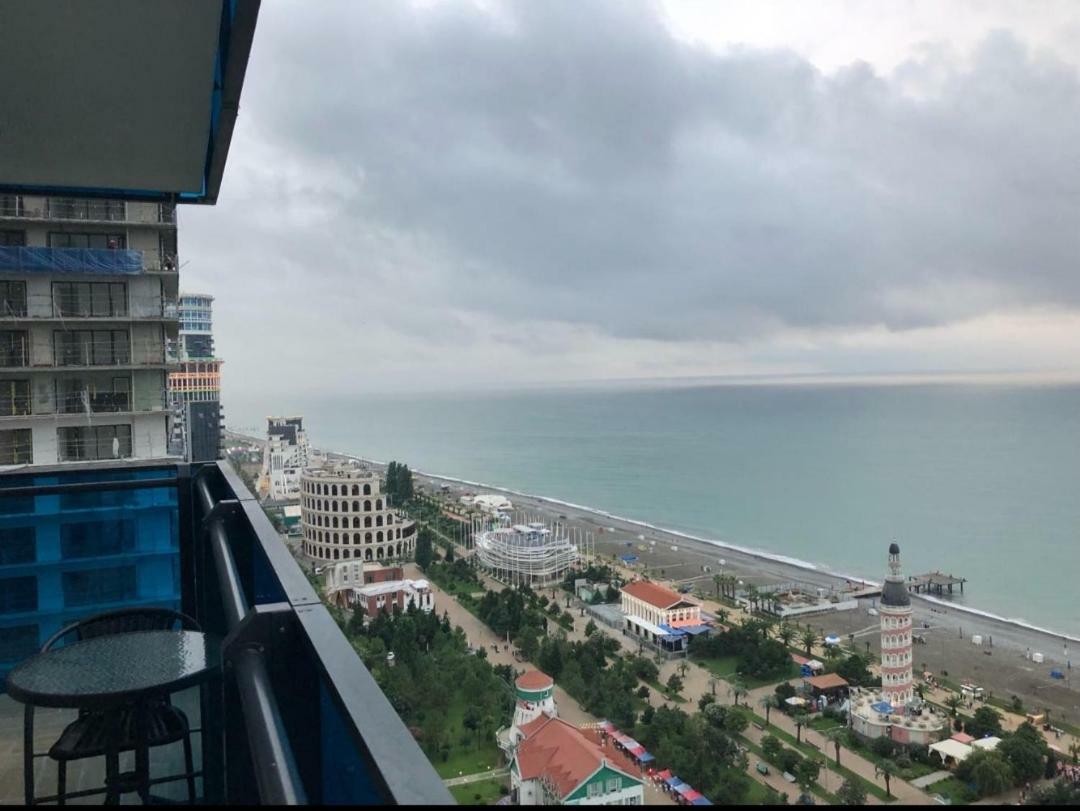 Lamar Hotel Батуми Экстерьер фото